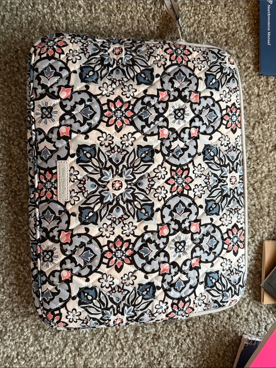 Vera Bradley Other - Vera Bradley Quilted Laptop Sleeve - Cream, Black, Blue & Pink Accents